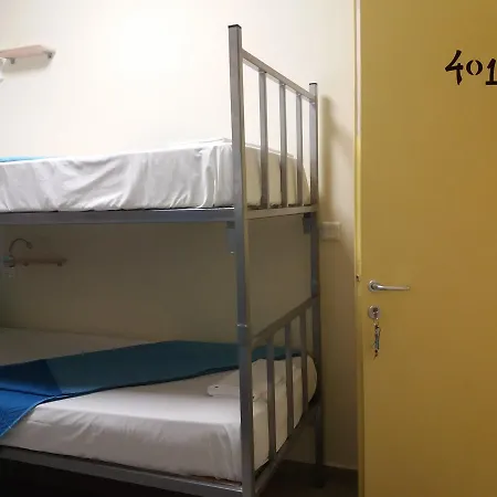 Hostel Welcommon *