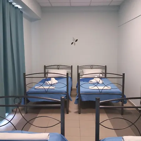Hostel Welcommon *