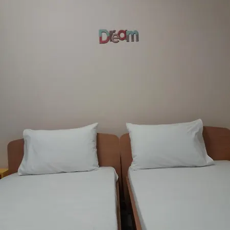 Welcommon Hostel *